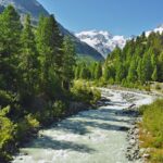 「過去も未来も捨てる」の意味。でも少し考えるぐらいで丁度いい！